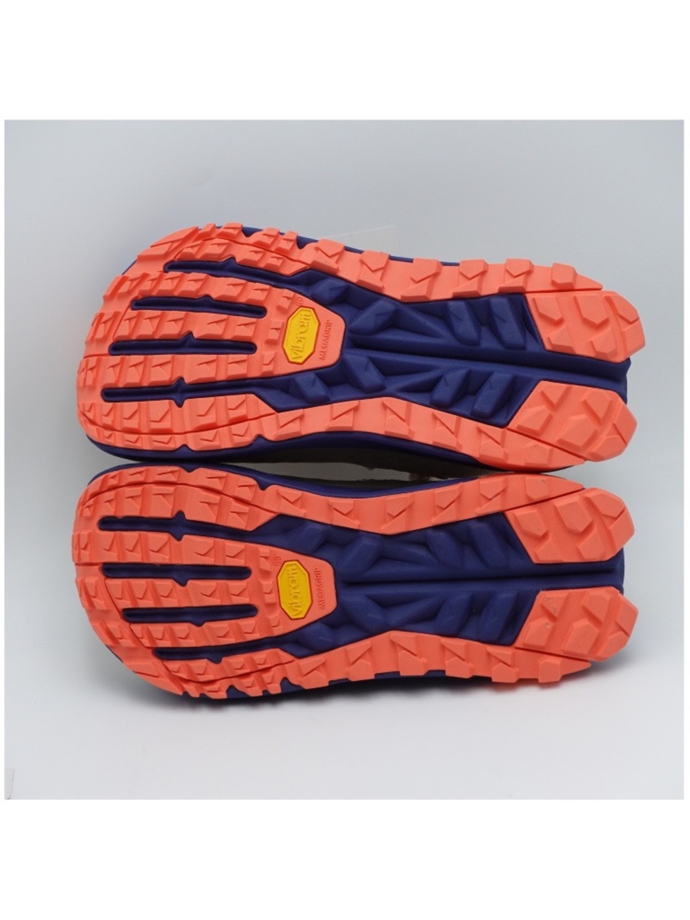 NEW Size 6.5 Women's Altra Olumpus 6 Hike Low GTX Waterproof Trail Running Shoes - Picture 6 of 7